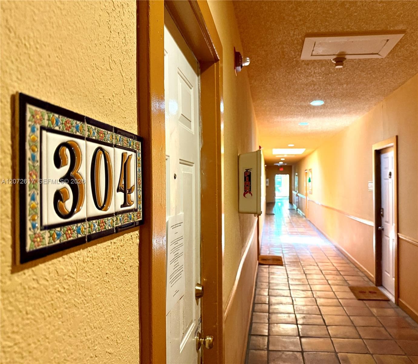 934 Michigan Ave # 304, Miami Beach, FL 33139 photo 2