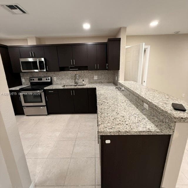 19229 E Lake Dr, Hialeah, FL 33015 photo 3