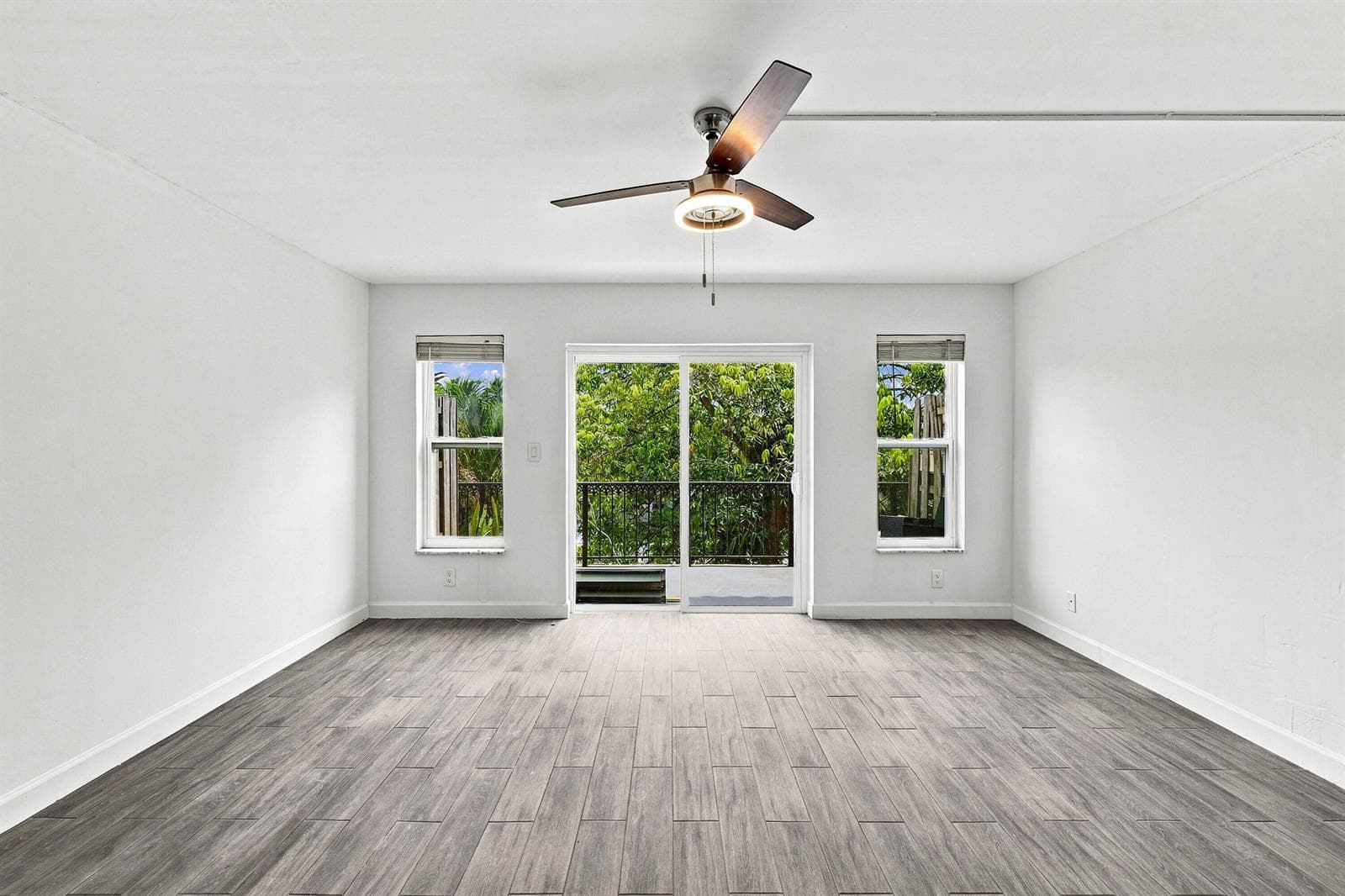 640 TENNIS CLUB Drive # 307, Fort Lauderdale, FL 33311 photo 5