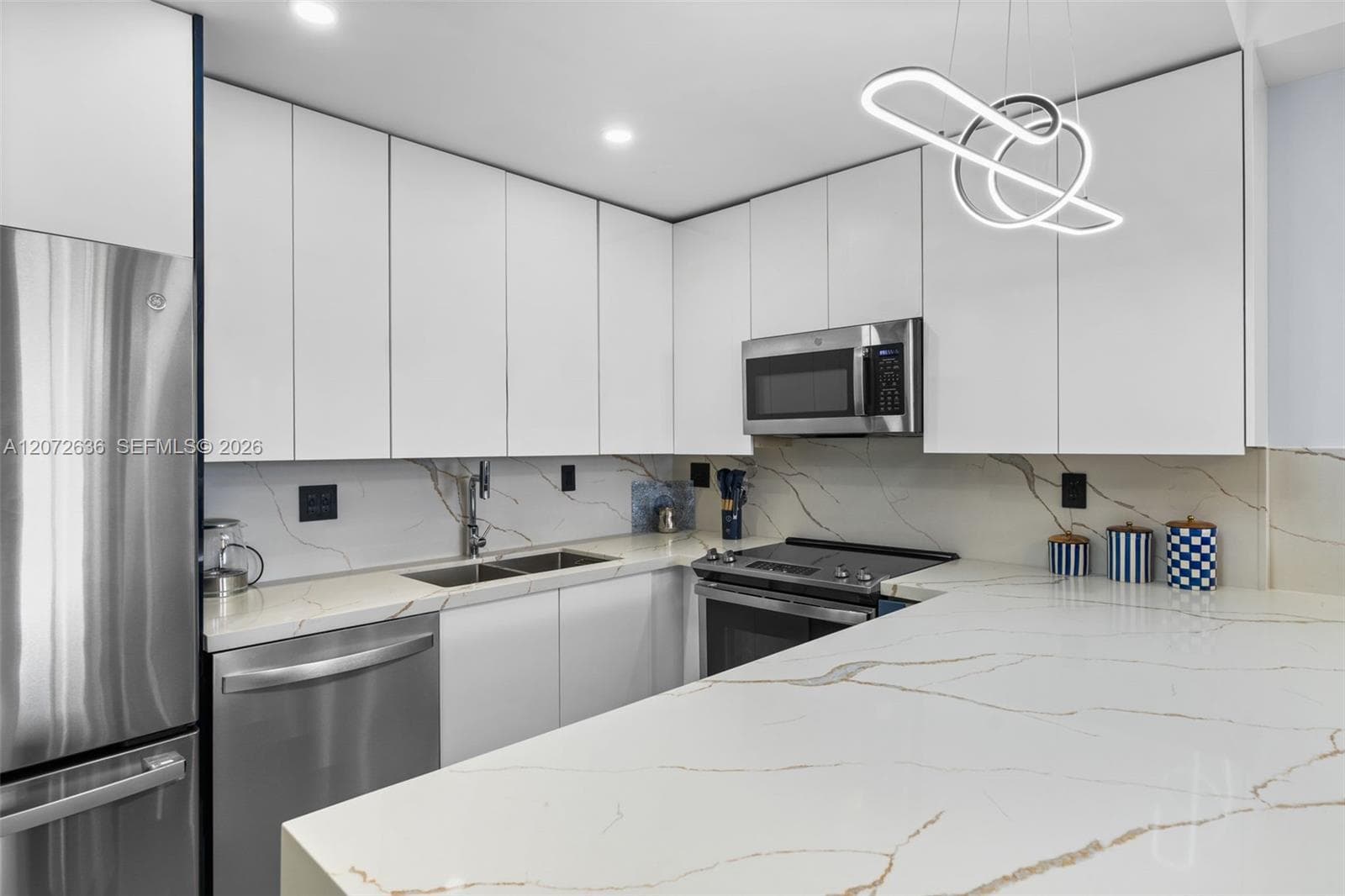 19380 Collins Ave # 826, Sunny Isles Beach, FL 33160 photo 4