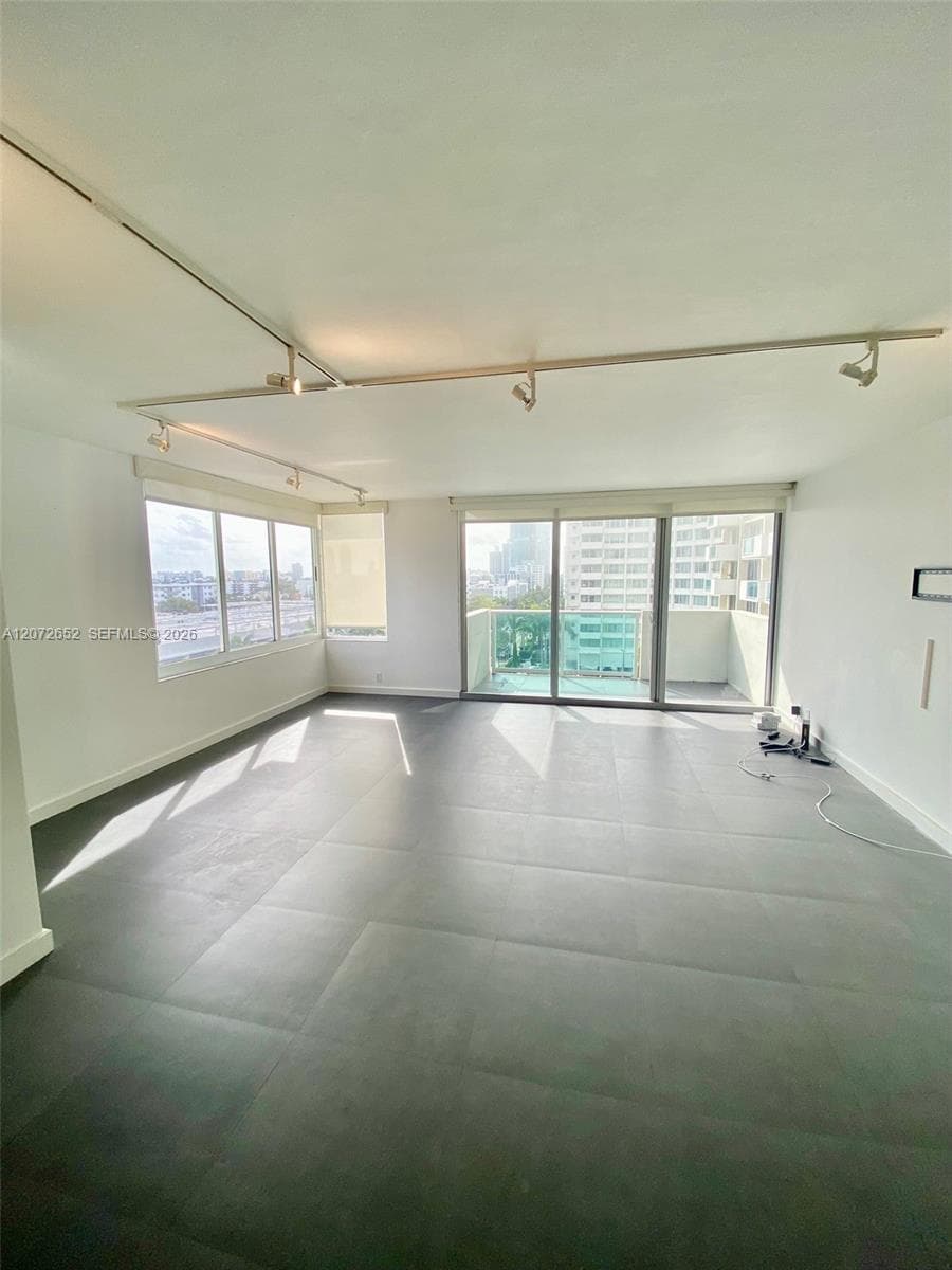 1200 West Ave # 815, Miami Beach, FL 33139 photo 2