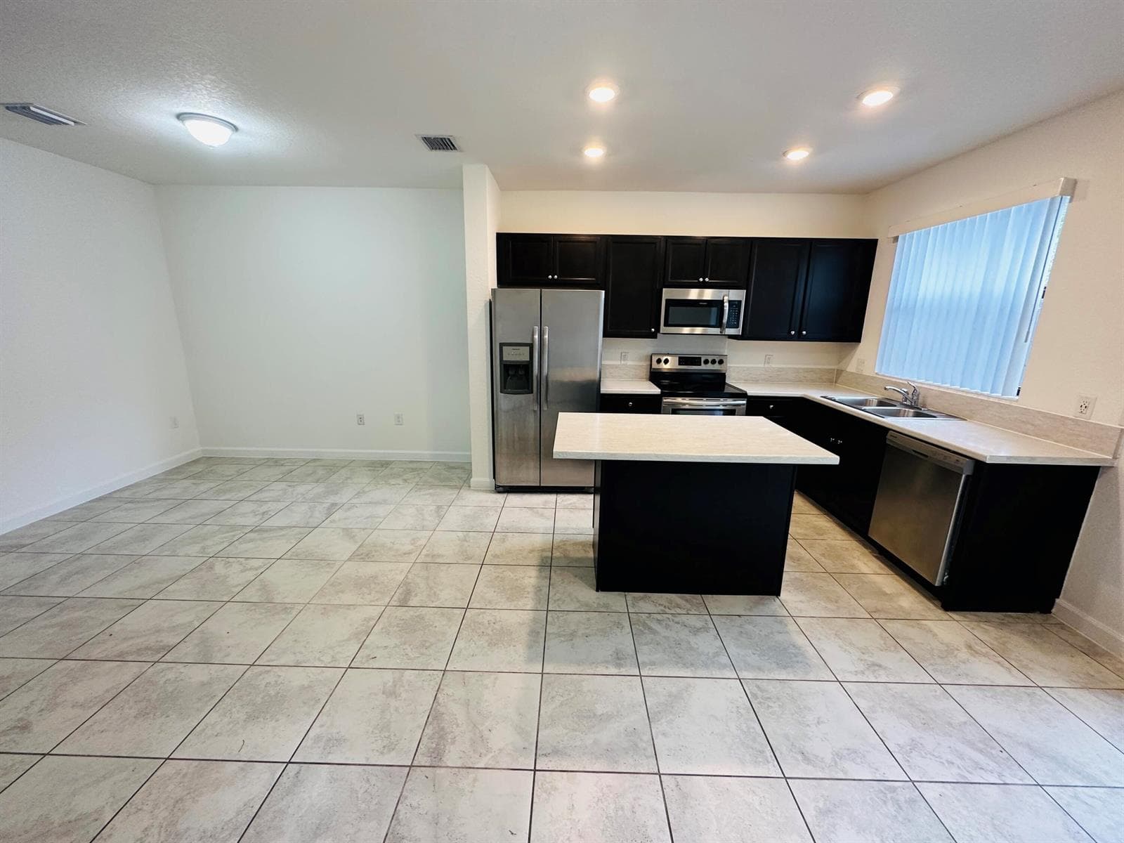 346 NE 208TH Terrace, Miami, FL 33179