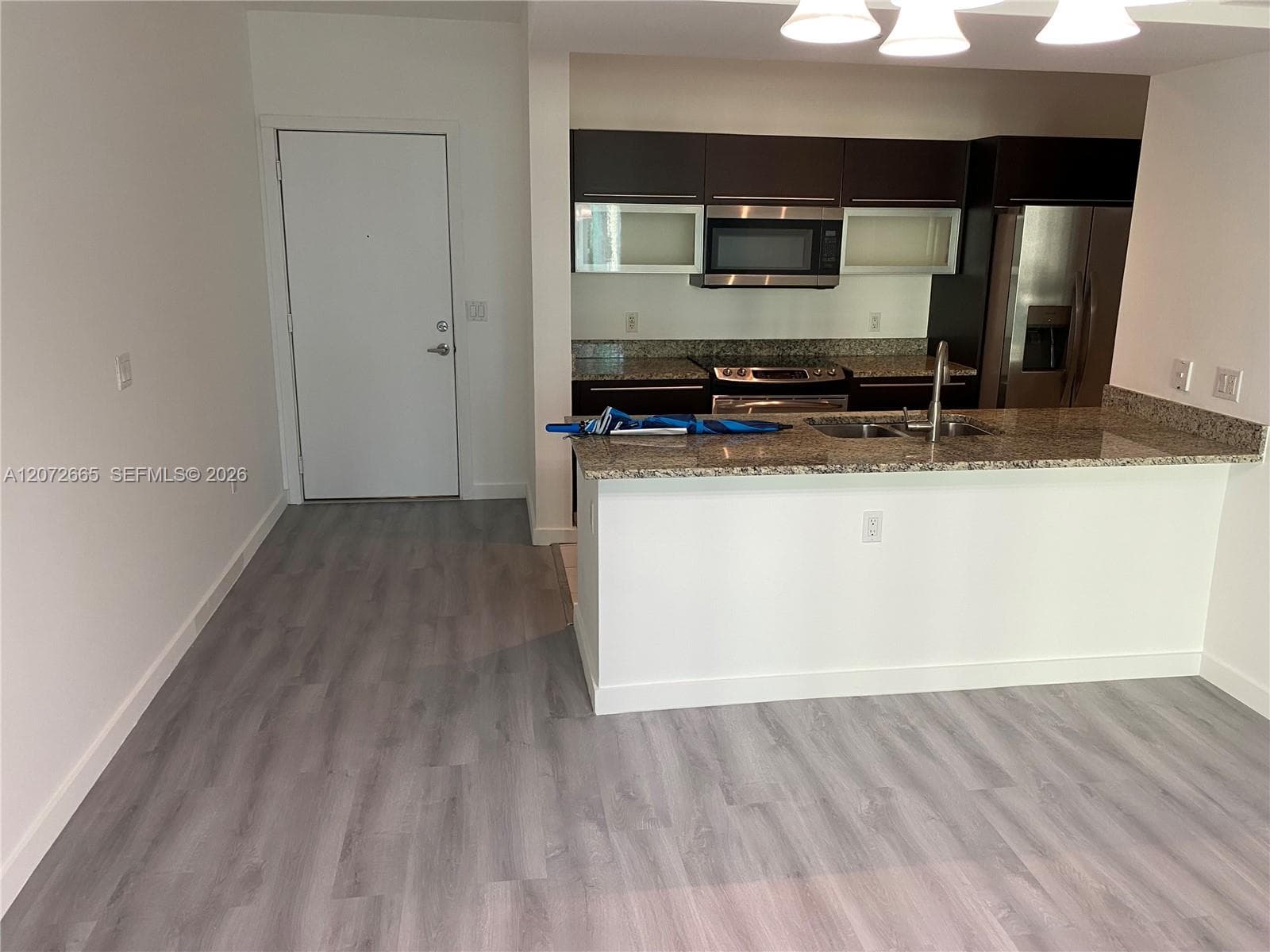 950 Brickell Bay Dr # 801, Miami, FL 33131
