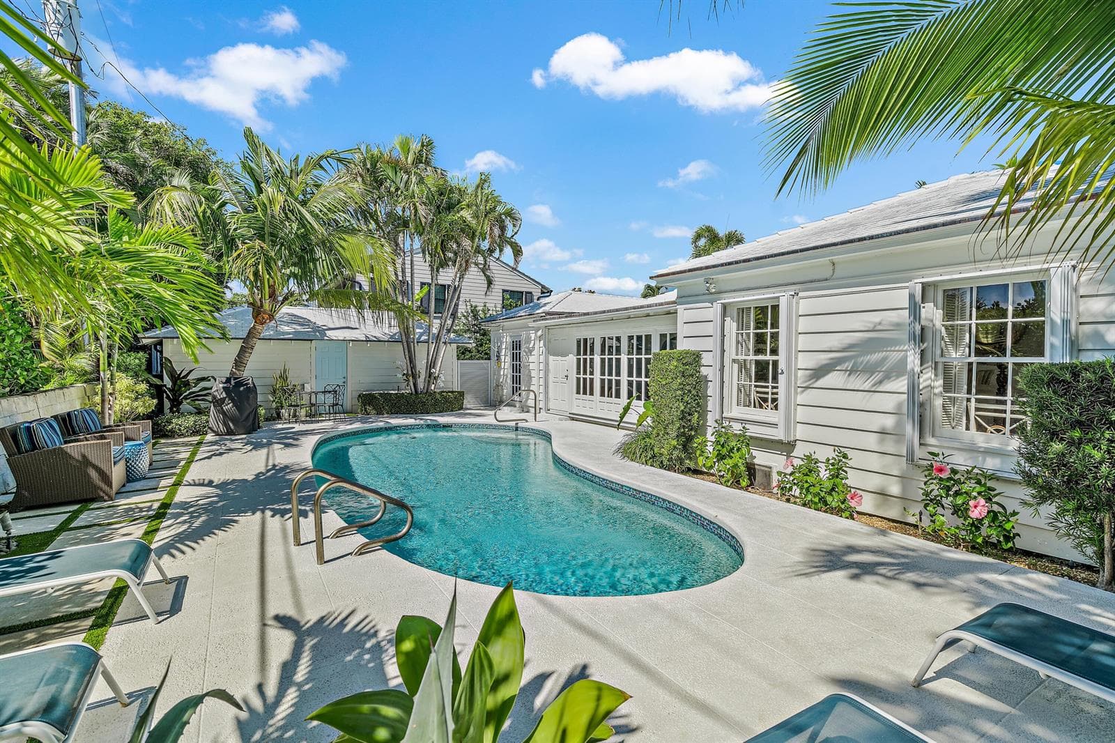 230 Colonial Lane, Palm Beach, FL 33480 photo 2