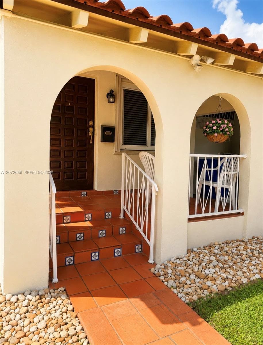 3130 SW 6th St, Miami, FL 33135 photo 2