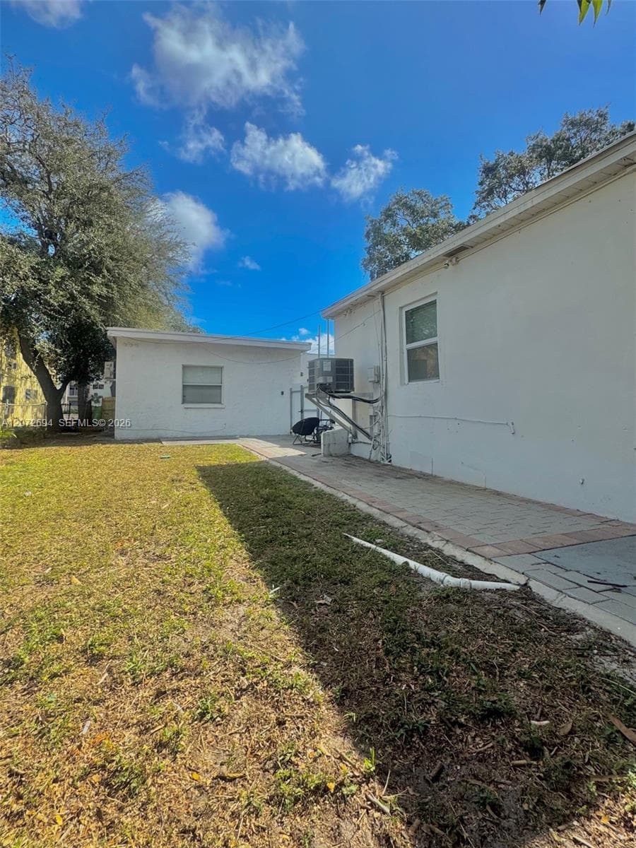 12906 NE 6th Ave # 6, North Miami, FL 33161 photo 3