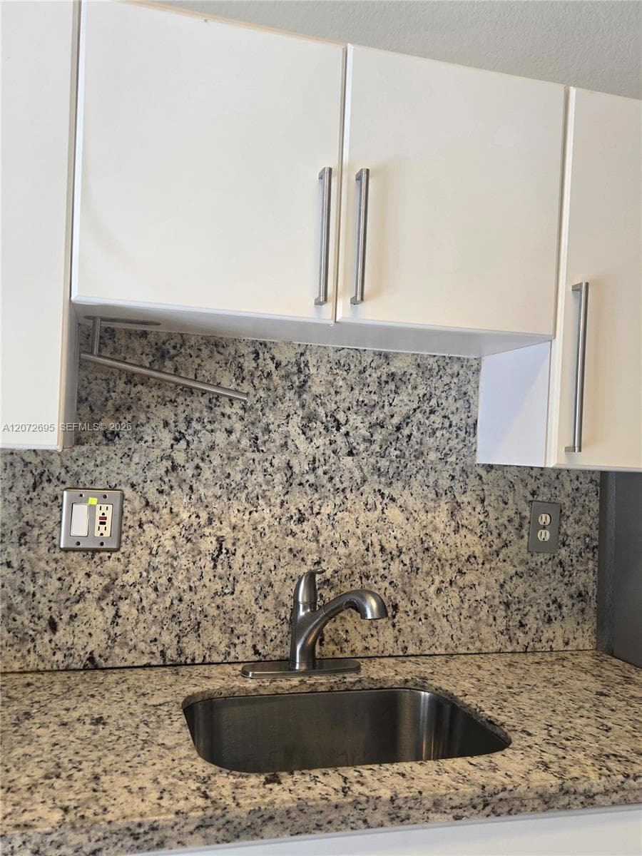 6900 NW 179th St # 204-1, Hialeah, FL 33015 photo 3