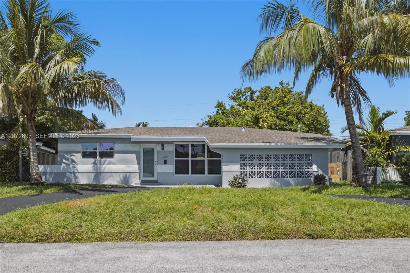 2250 Gulfstream Dr, Miramar, FL 33023 photo 3