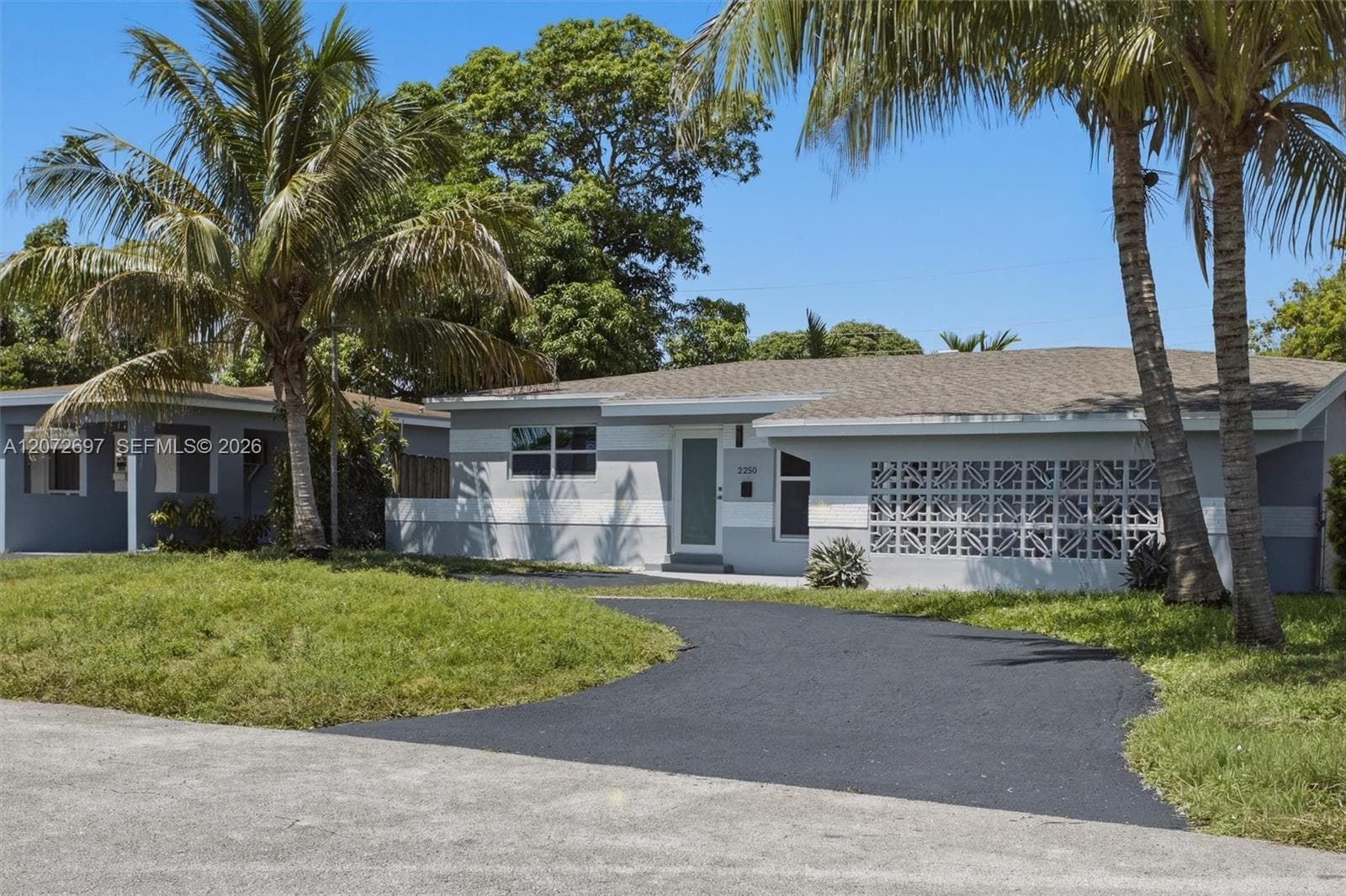 2250 Gulfstream Dr, Miramar, FL 33023 photo 4