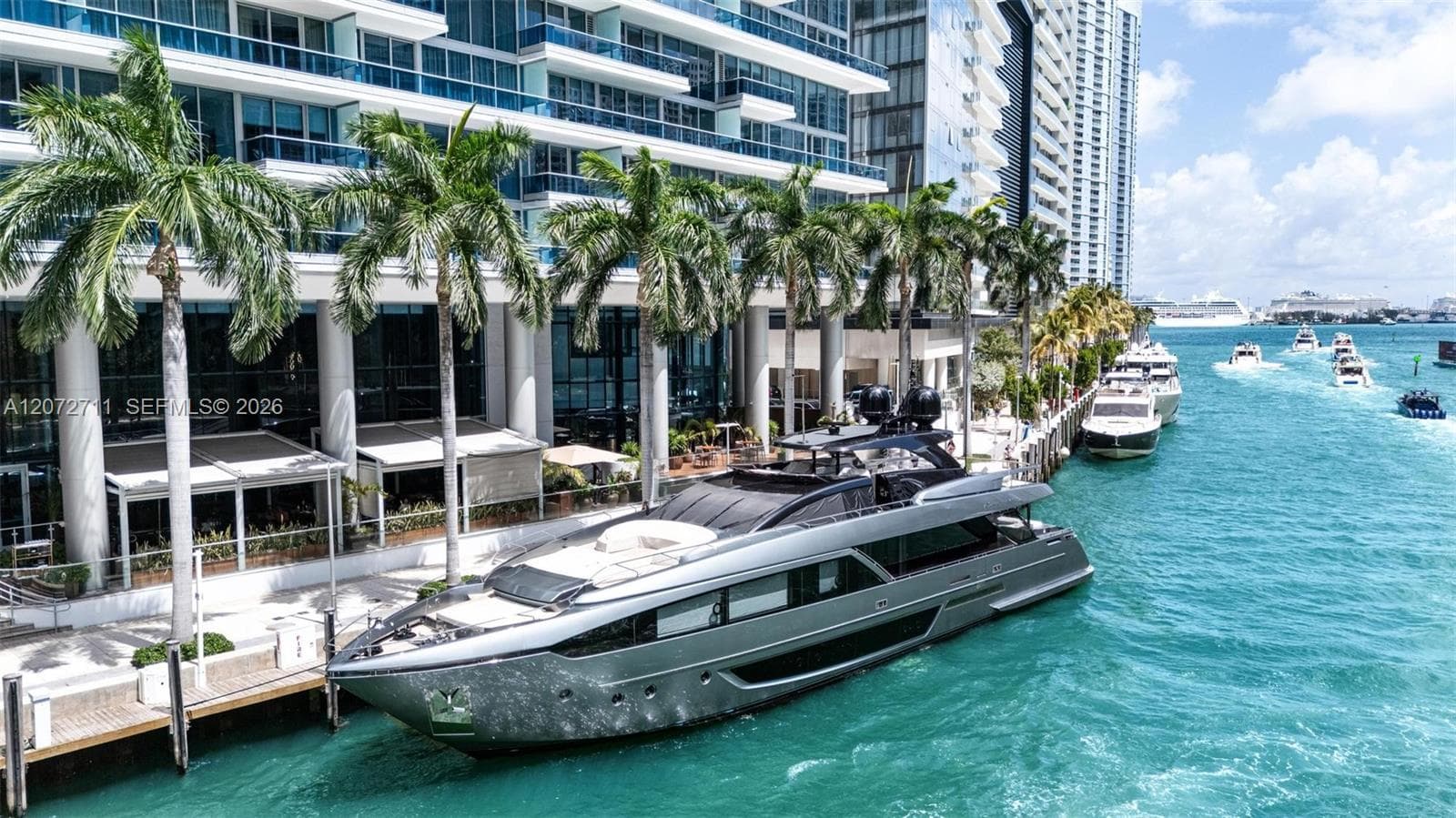 200 Biscayne Boulevard Way # 3311, Miami, FL 33131