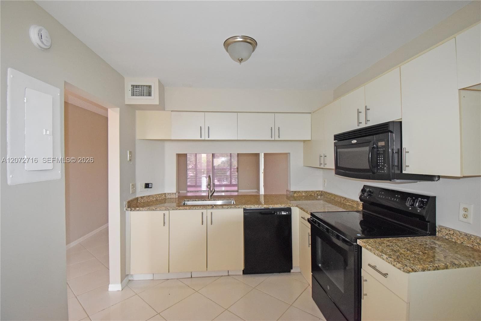 10414 NW 24th Pl # 405, Sunrise, FL 33322 photo 2