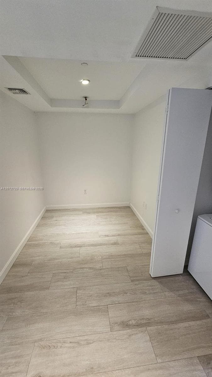 45 SW 9th St # 2102, Miami, FL 33130 photo 4