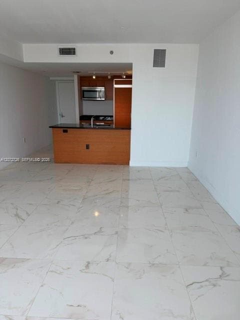 50 W Biscayne Blvd # 3907, Miami, FL 33132
