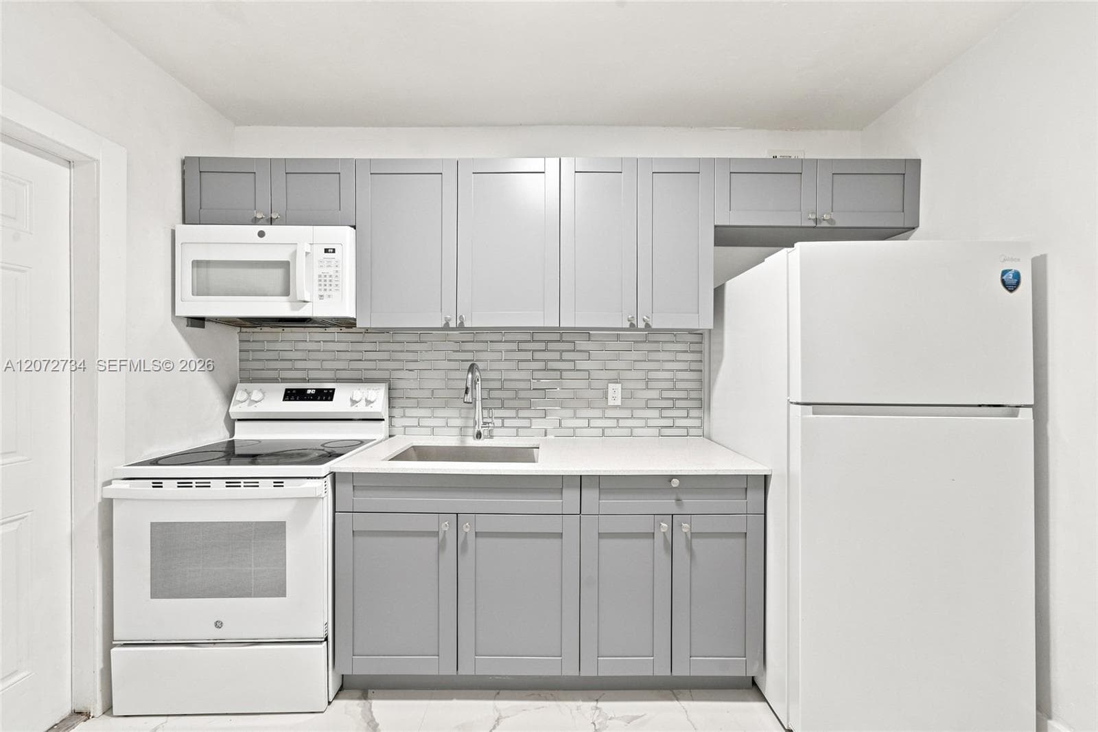 219 NW 10th Ave # APT #2, Miami, FL 33128 photo 4