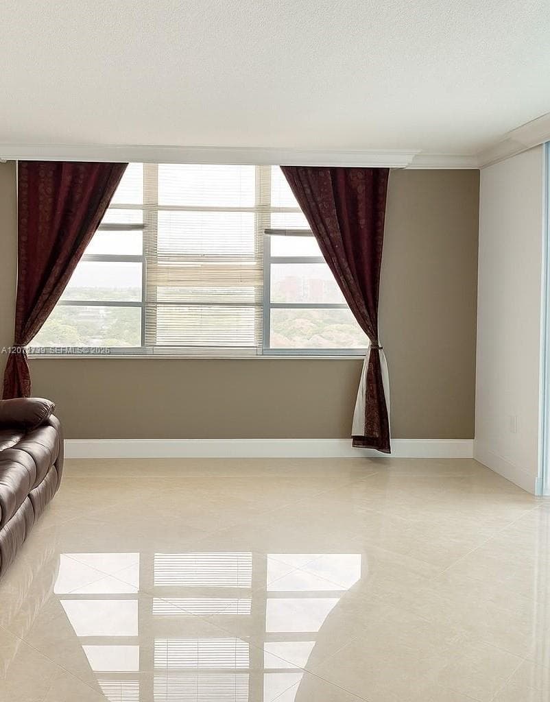 2780 NE 183rd St # 717, Aventura, FL 33160 photo 5