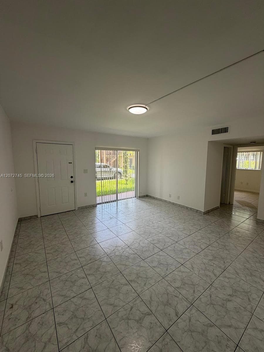 1290 NE 119th St # 2A, Miami, FL 33161 photo 2