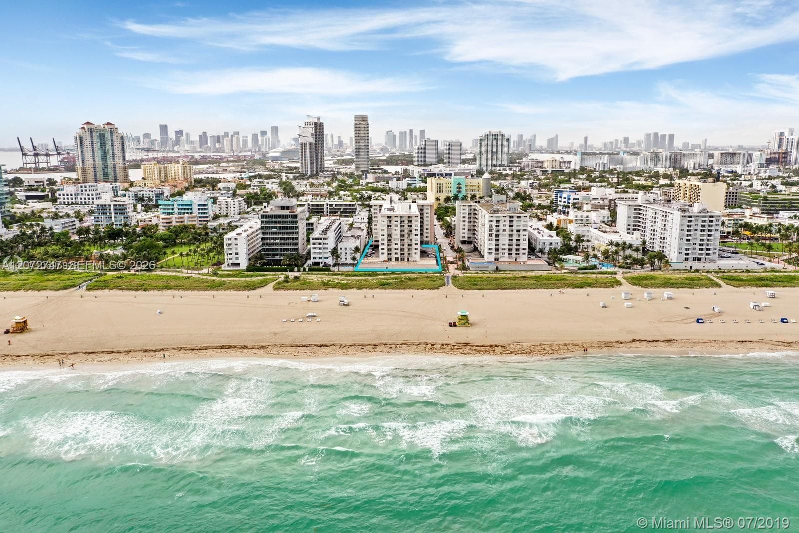 345 Ocean Dr # 408, Miami Beach, FL 33139 photo 2
