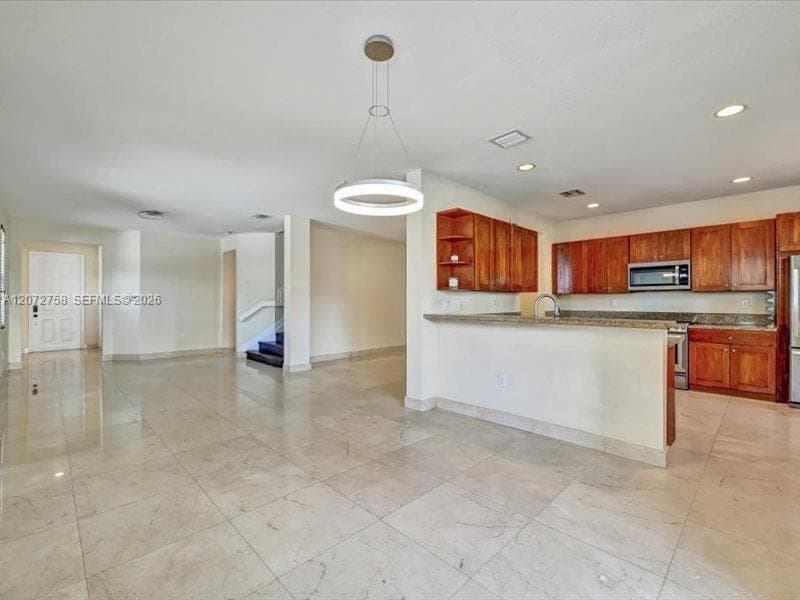 7490 NW 115th Ct, Doral, FL 33178 photo 2