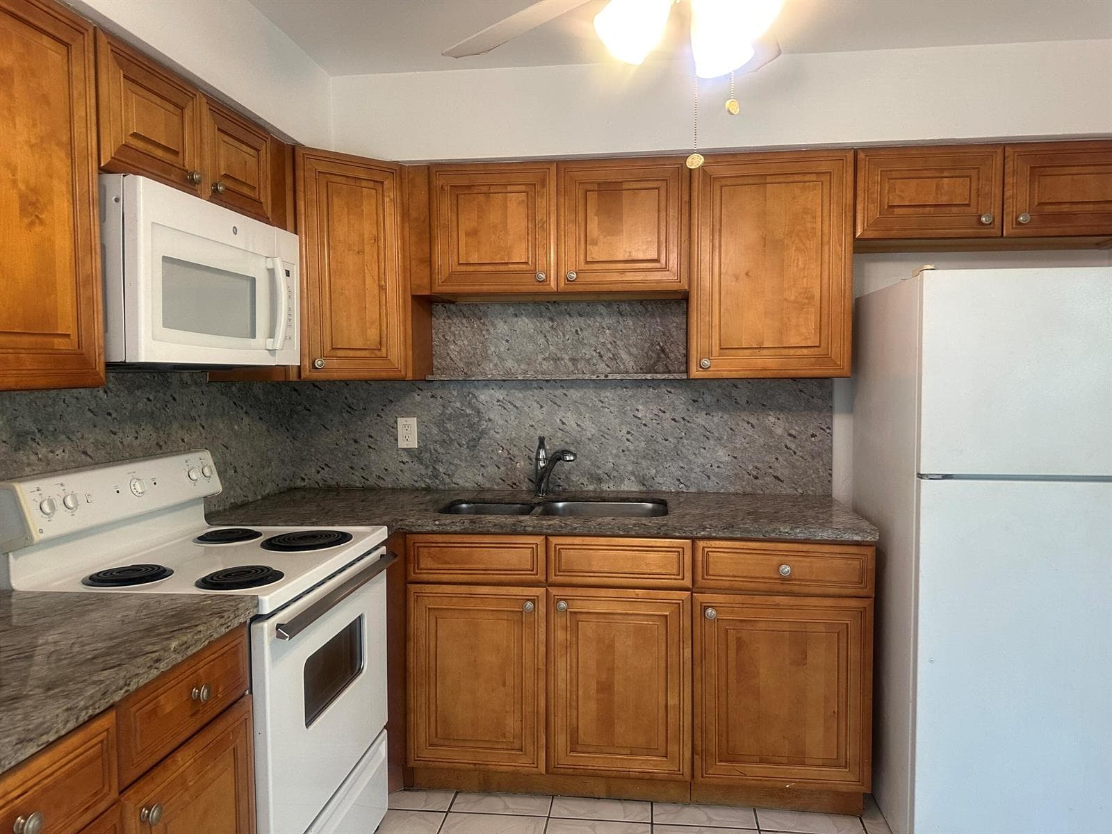 4120 NW 39TH Avenue, Lauderdale Lakes, FL 33309 photo 4