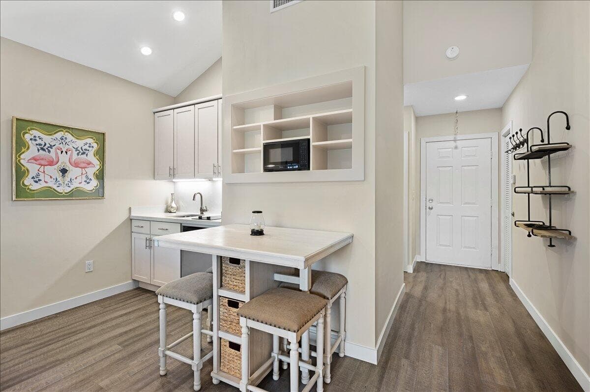 11863 Wimbledon Circle # 543, Wellington, FL 33414 photo 5