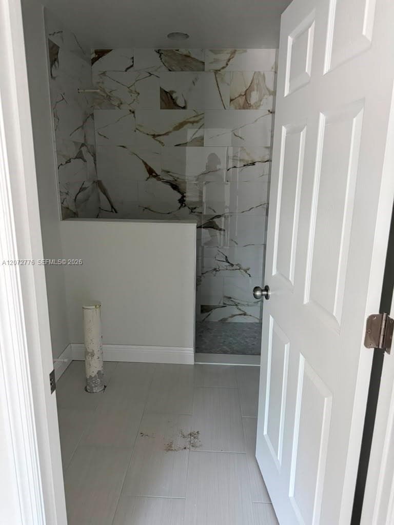 220 E CANAL WAY NE, Lake Placid, FL 33852 photo 2