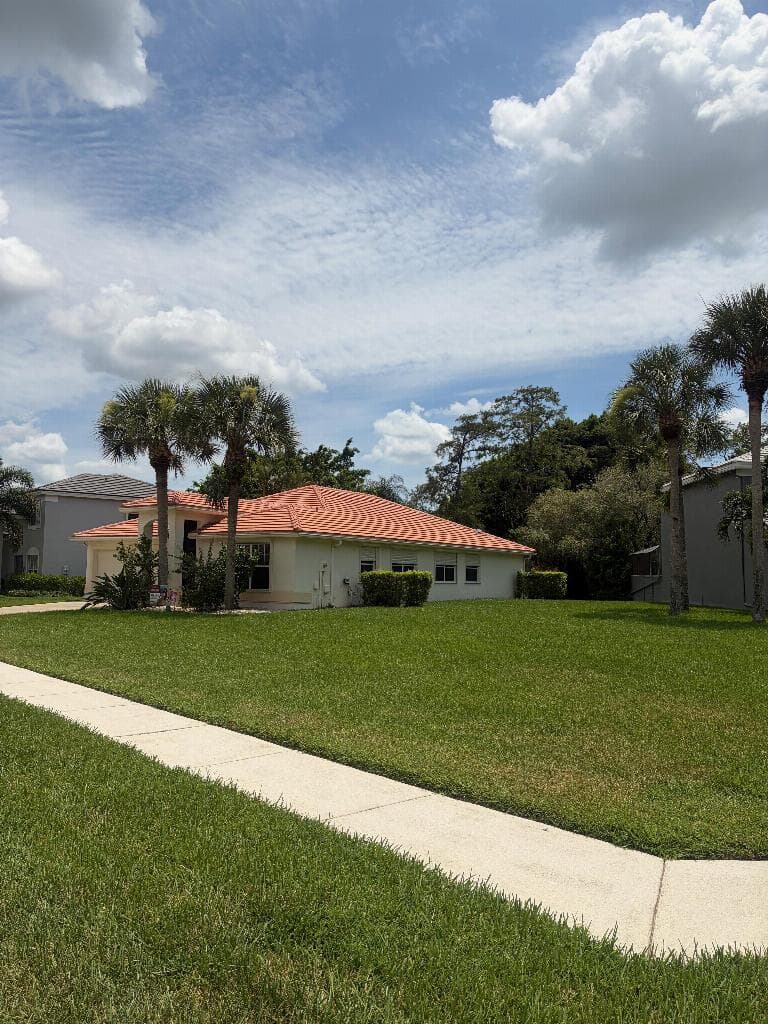 1551 S CLUB Drive, Wellington, FL 33414 photo 2