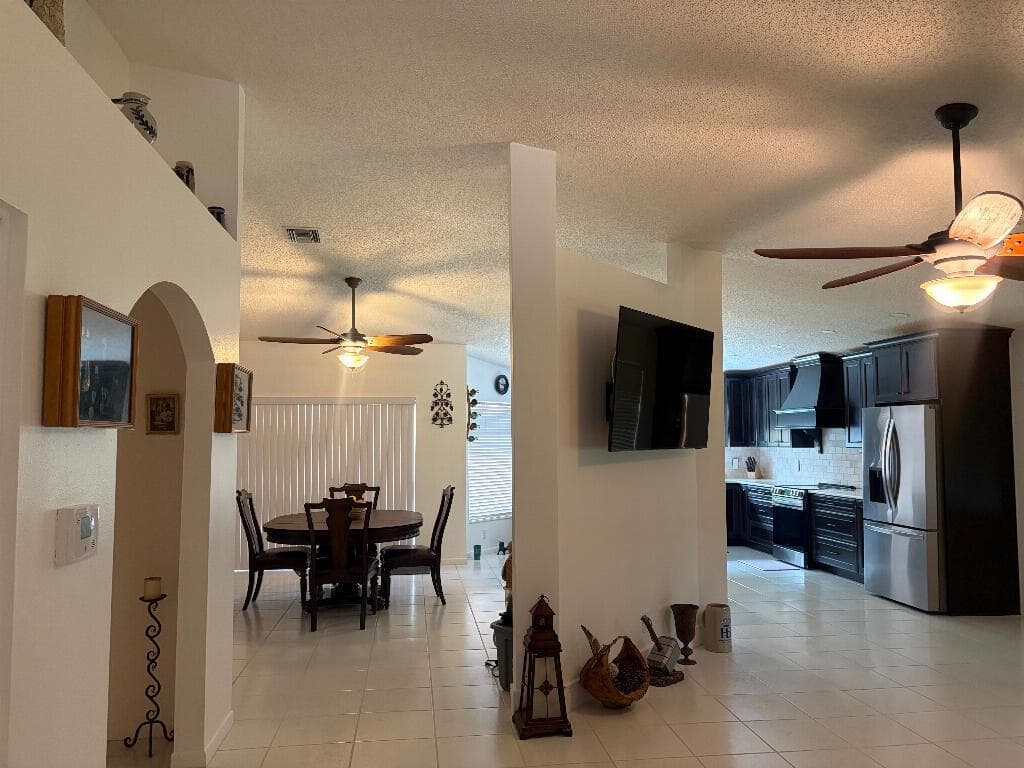 1551 S CLUB Drive, Wellington, FL 33414 photo 4