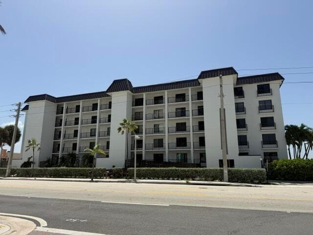 3200 N OCEAN Drive # 104, Hollywood, FL 33019 photo 2