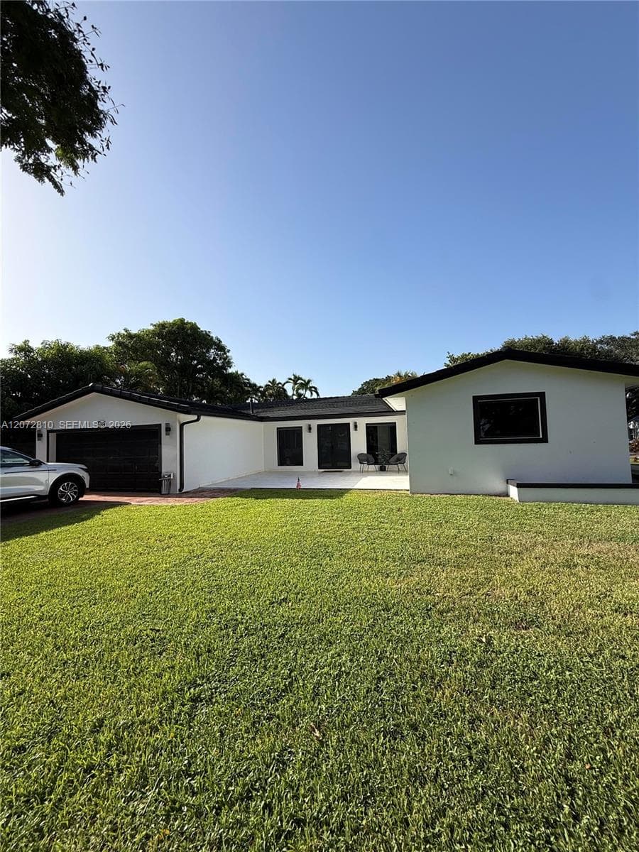 6901 S Miami Lakeway S, Miami Lakes, FL 33014 photo 5