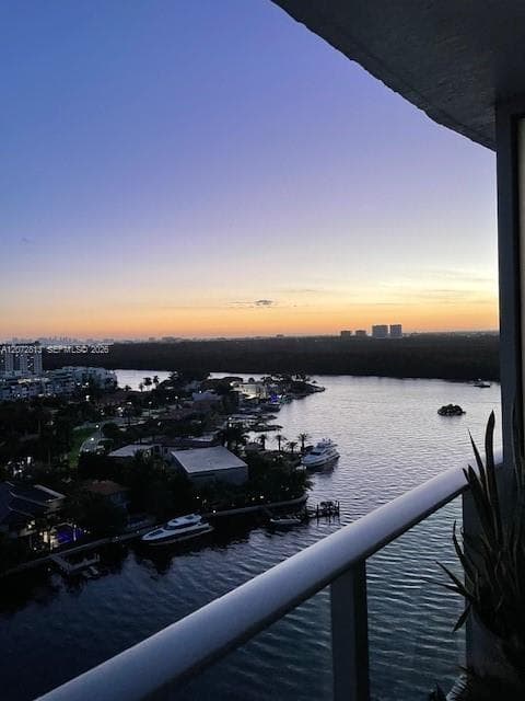 330 Sunny Isles Blvd # 5-1506, Sunny Isles Beach, FL 33160 photo 2
