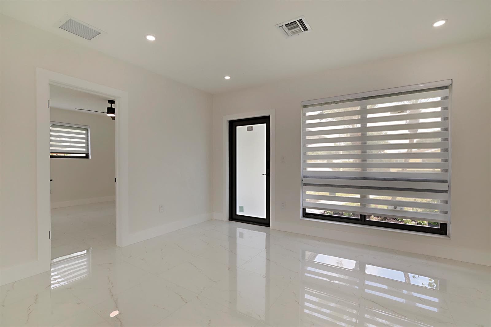 421 FONTANA Drive, Palm Springs, FL 33461 photo 5