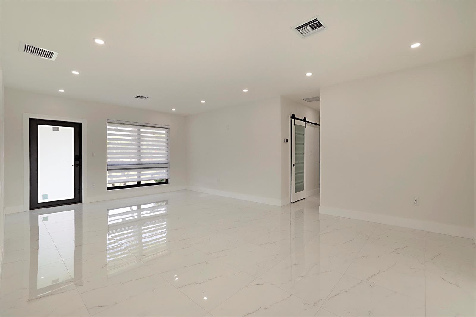 421 FONTANA Drive, Palm Springs, FL 33461 photo 4