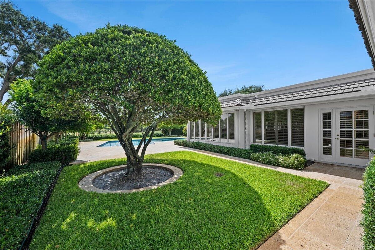 1000 Country Club Drive, North Palm Beach, FL 33408 photo 5