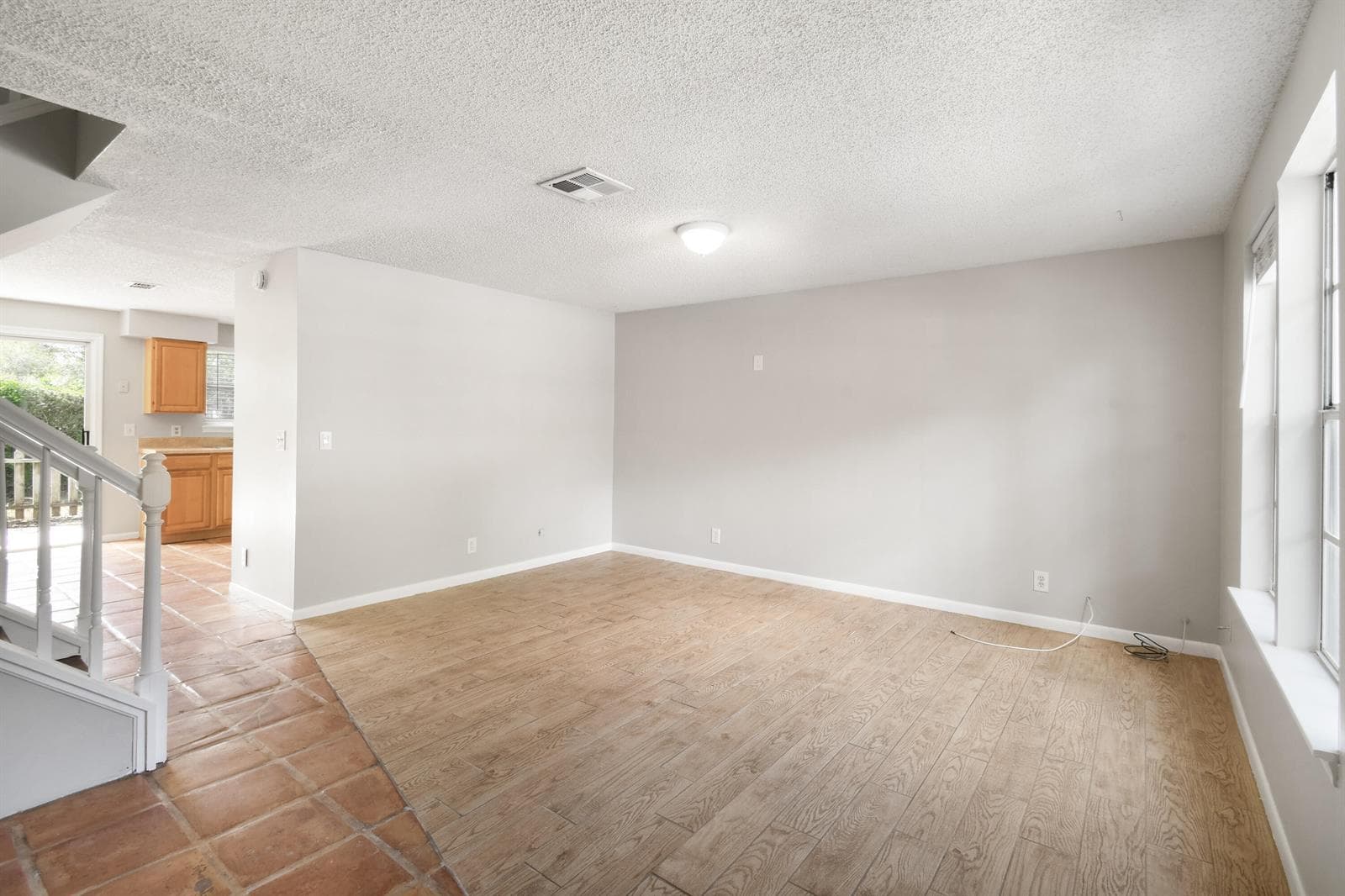 110 OLD ENGLISH Court, Jupiter, FL 33458 photo 4