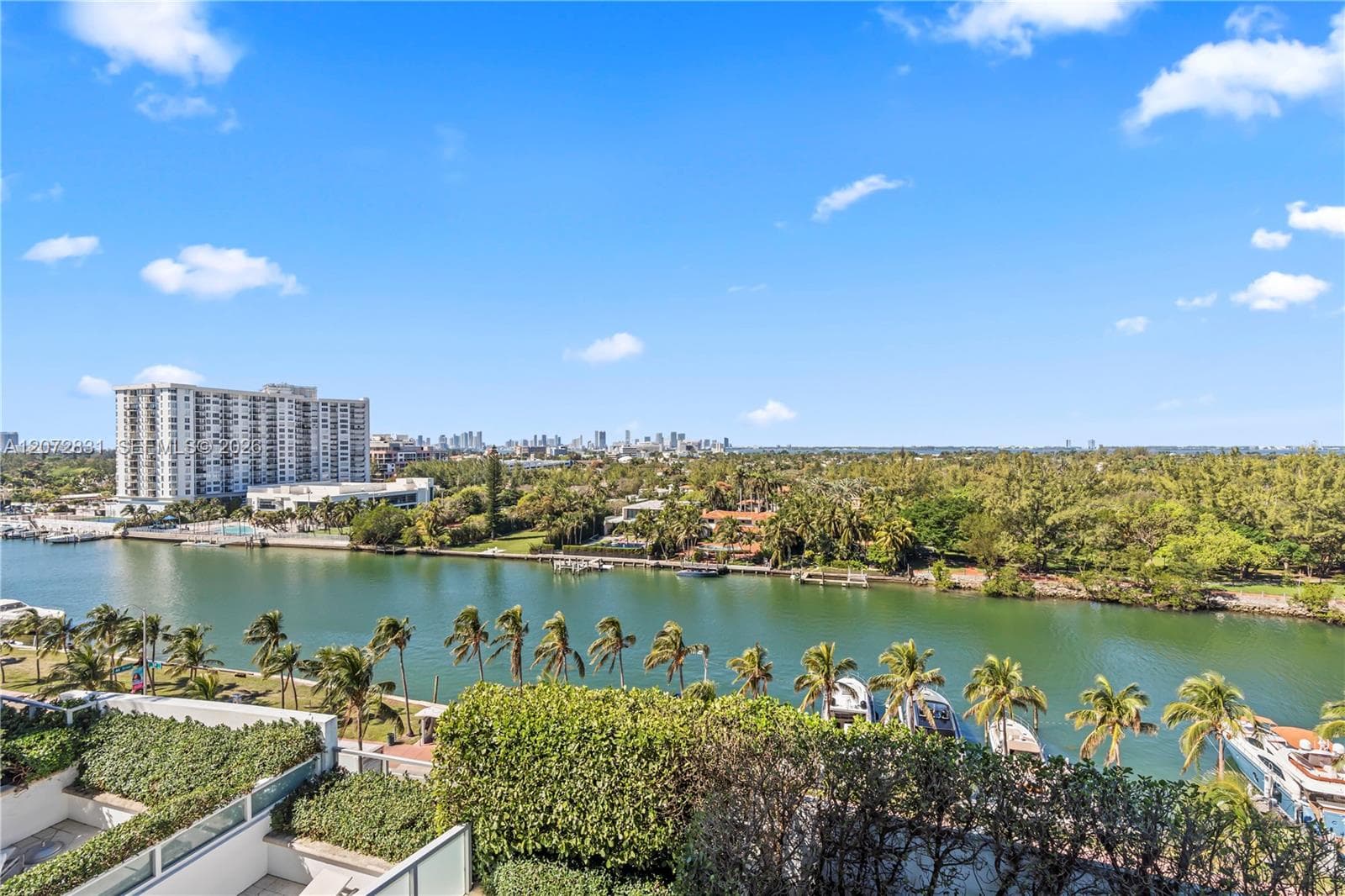 4401 Collins Ave # 915, Miami Beach, FL 33140 photo 4