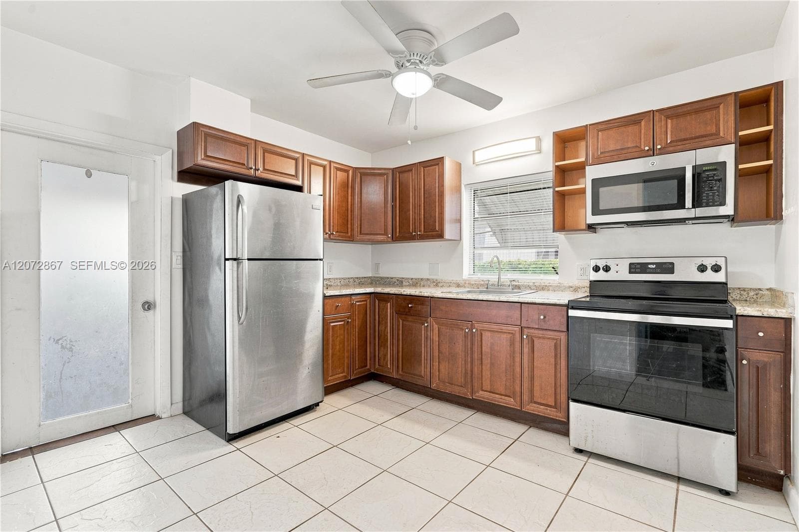 126 SE 4th St, Hallandale Beach, FL 33009 photo 4