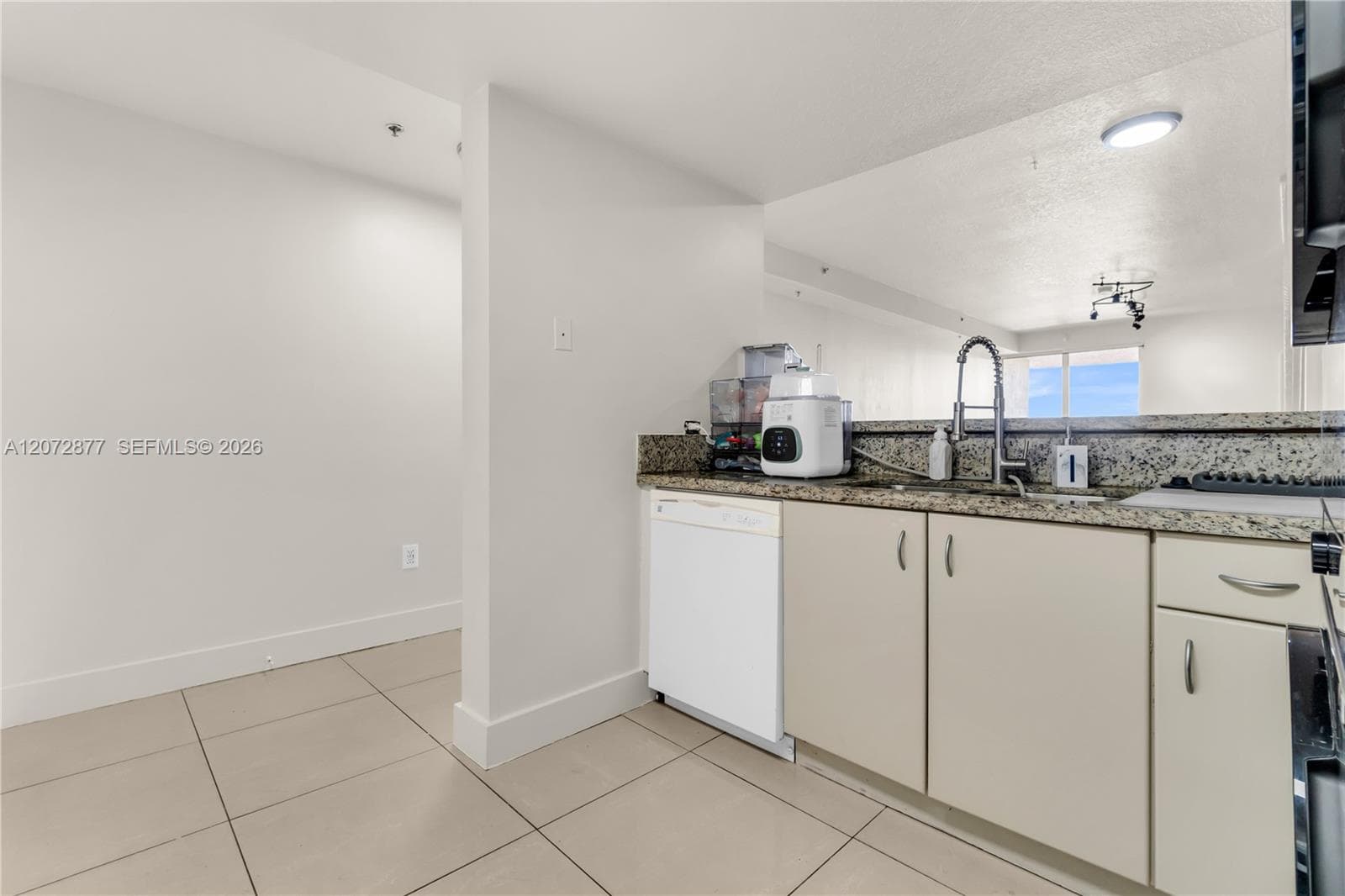 1650 Coral Way # PH-9, Miami, FL 33145 photo 5