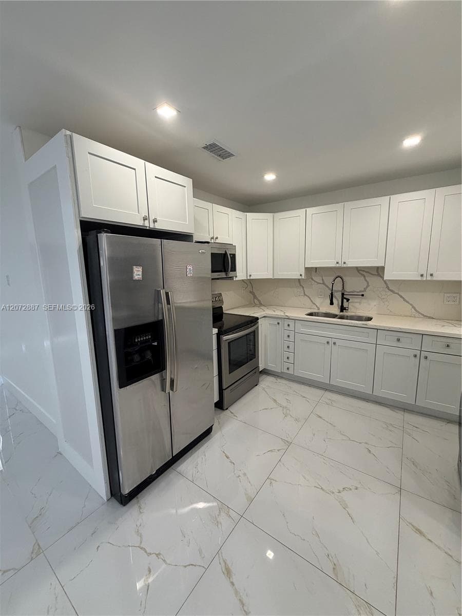 6480 W 13th Ave # NA, Hialeah, FL 33012 photo 5