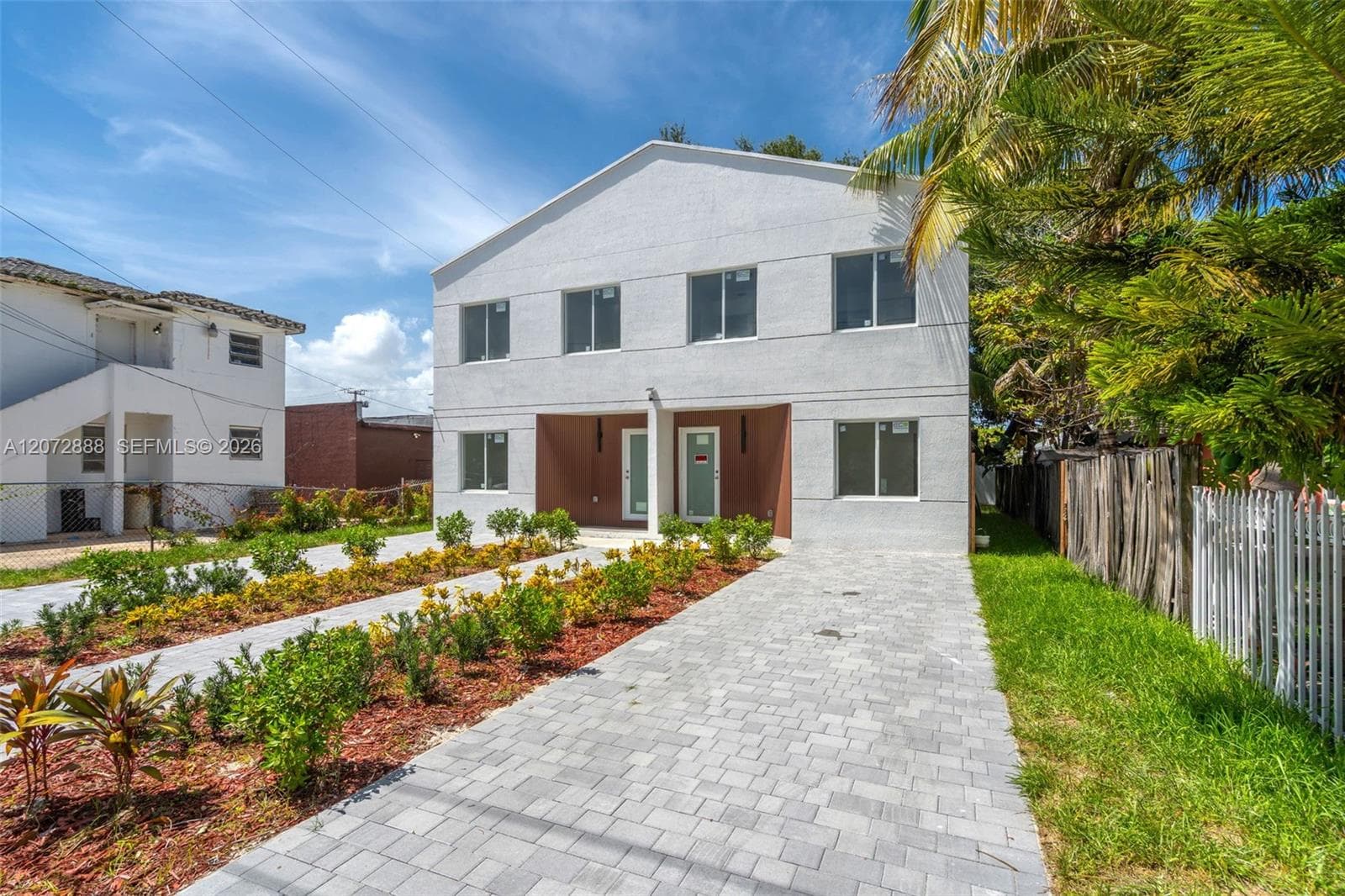 1629 NW 40th st, Miami, FL 33142 photo 2