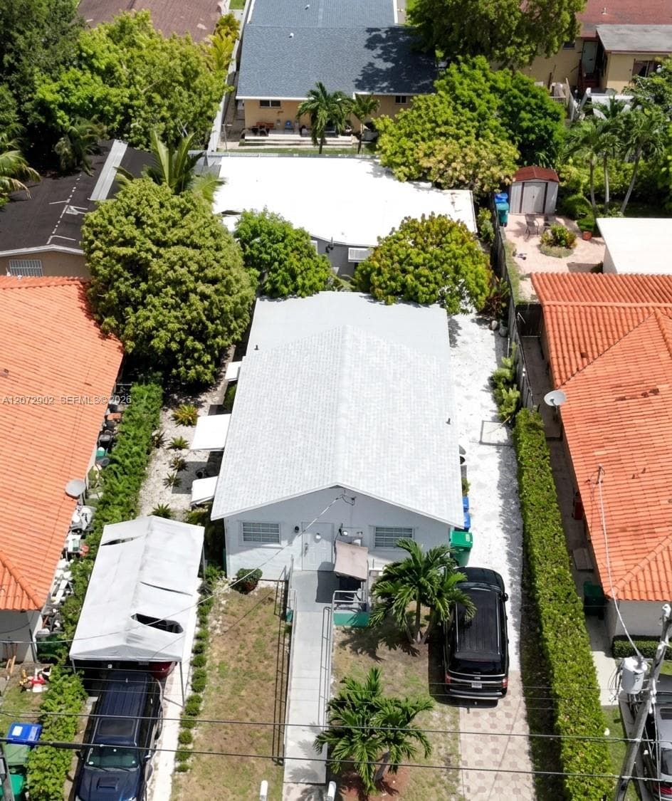 3085 & 3083 SW 17th St, Miami, FL 33145 photo 4