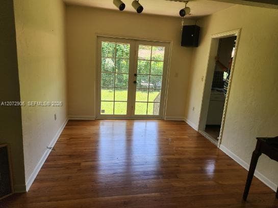 448 Cadagua Ave, Coral Gables, FL 33146 photo 4
