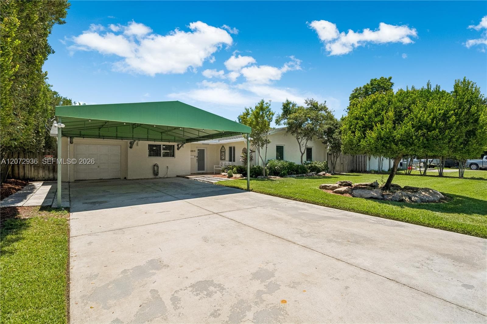 19511 Sterling Dr, Cutler Bay, FL 33157 photo 2