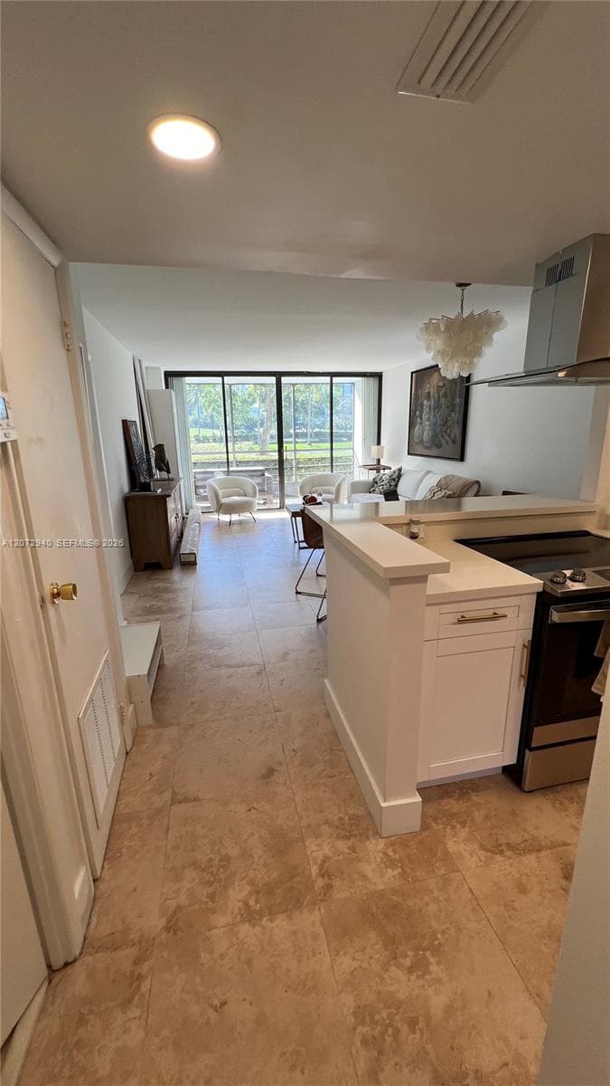 20500 W Country Club Dr # 117, Aventura, FL 33180 photo 3