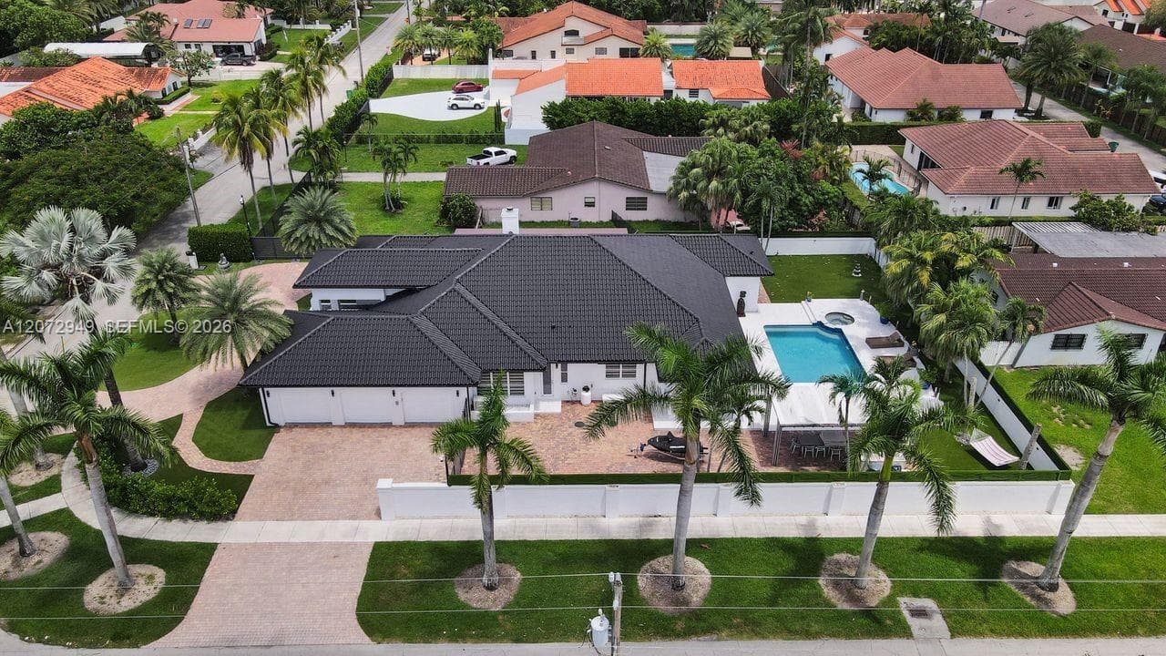 11390 SW 30th St, Miami, FL 33165 photo 3