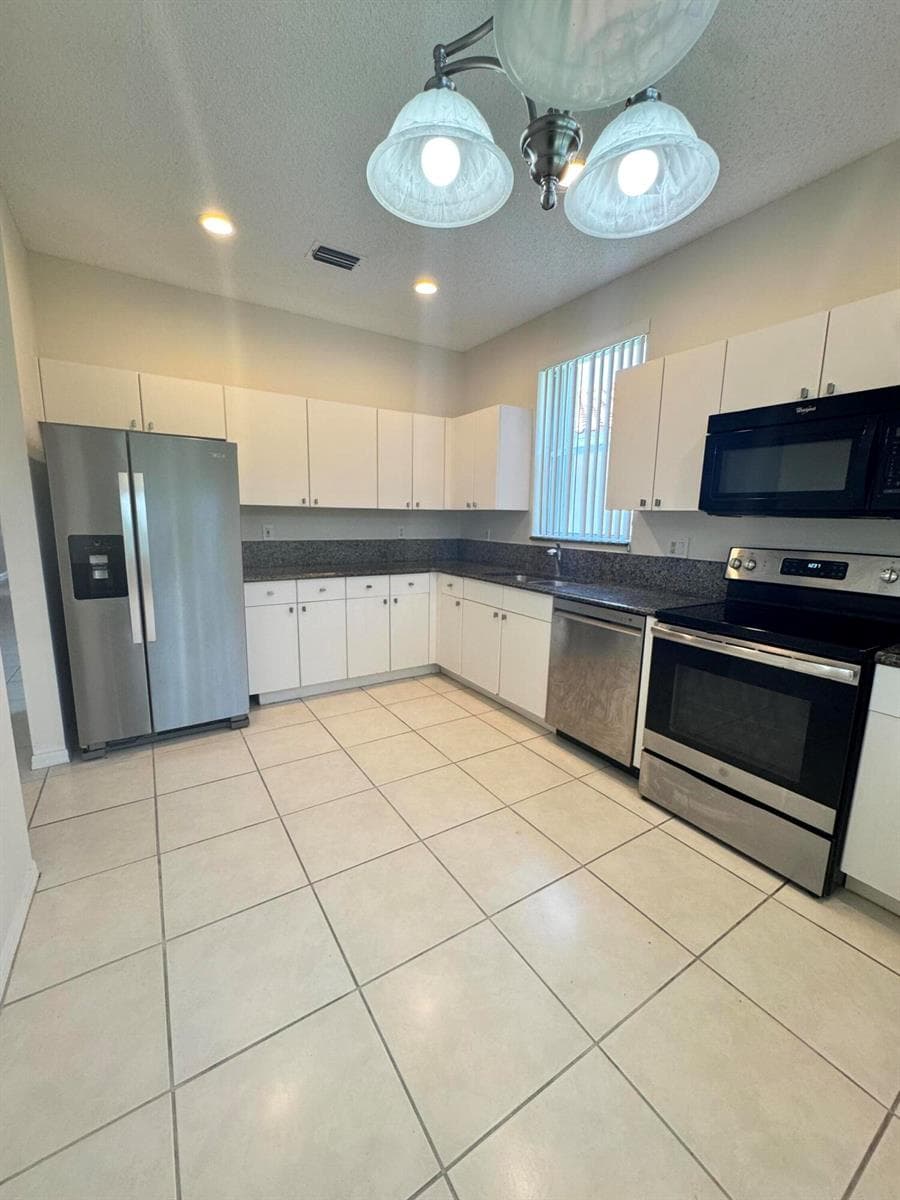 10895 FILLMORE Drive, Boynton Beach, FL 33437 photo 3