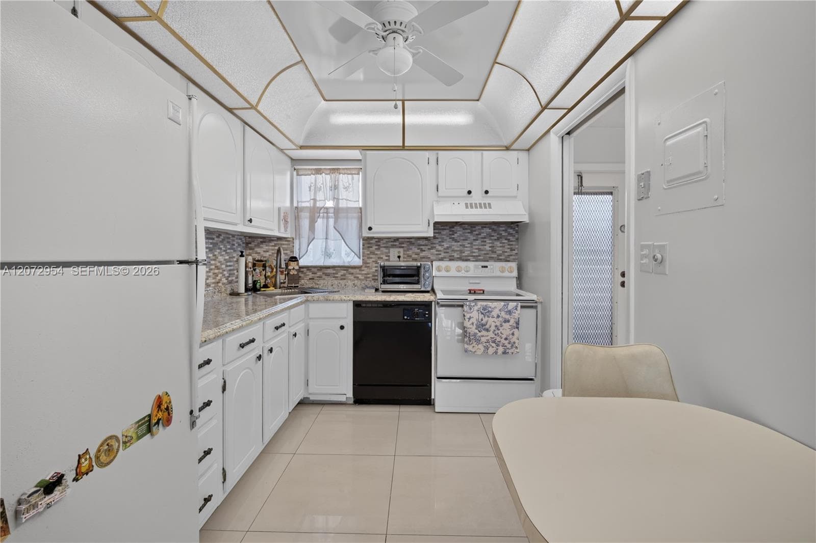 8900 Washington Blvd # 409, Pembroke Pines, FL 33025 photo 4