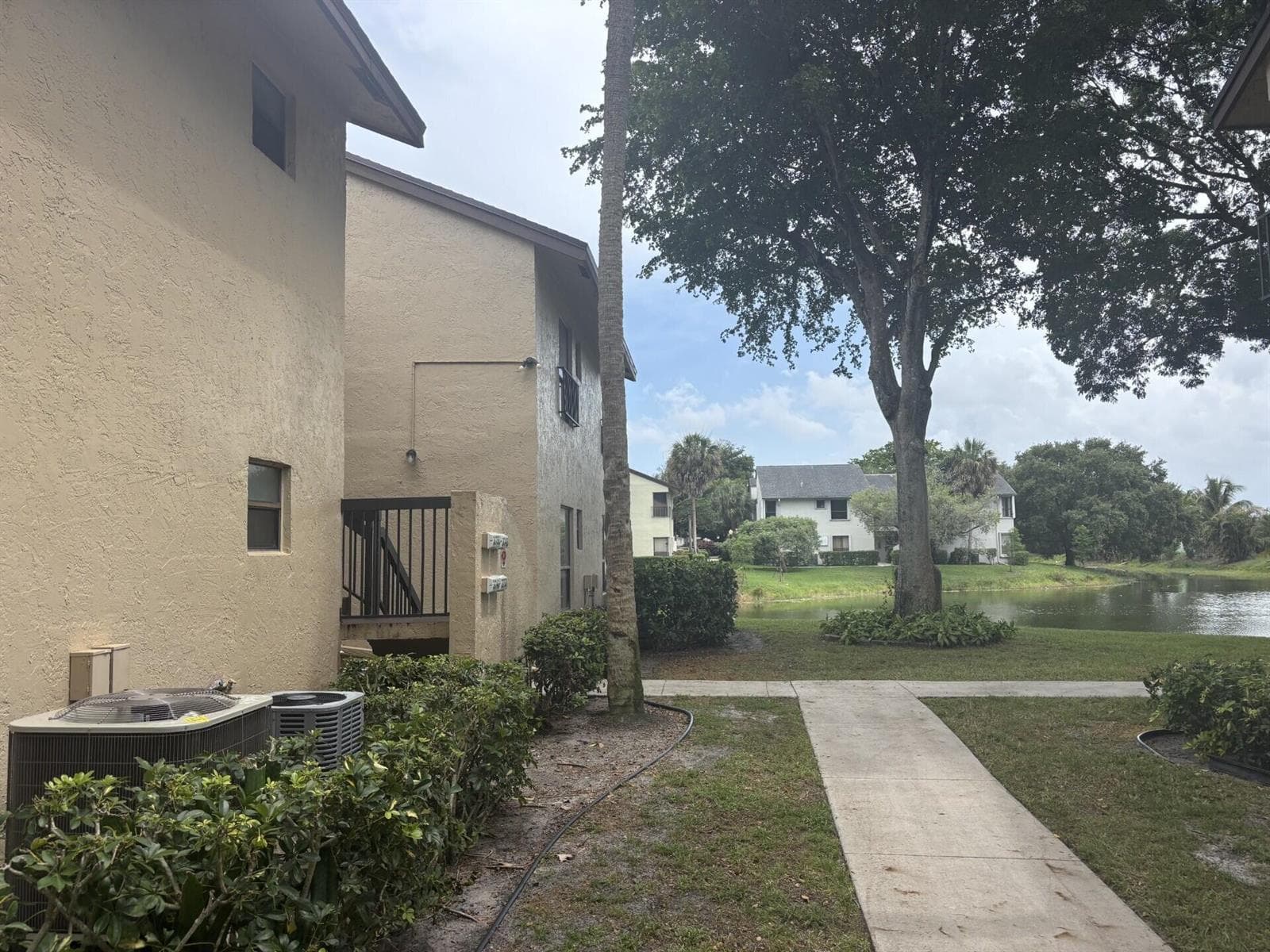 3751 COCOPLUM Circle # 3564, Coconut Creek, FL 33063 photo 2