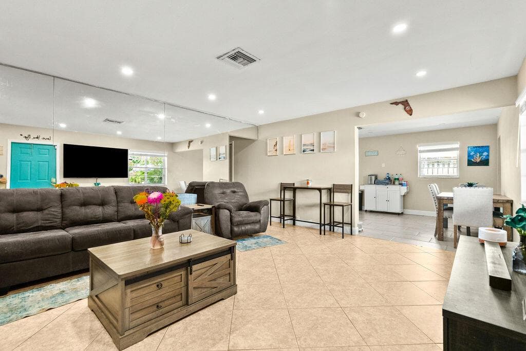 1102 Florence Road, Lantana, FL 33462 photo 5