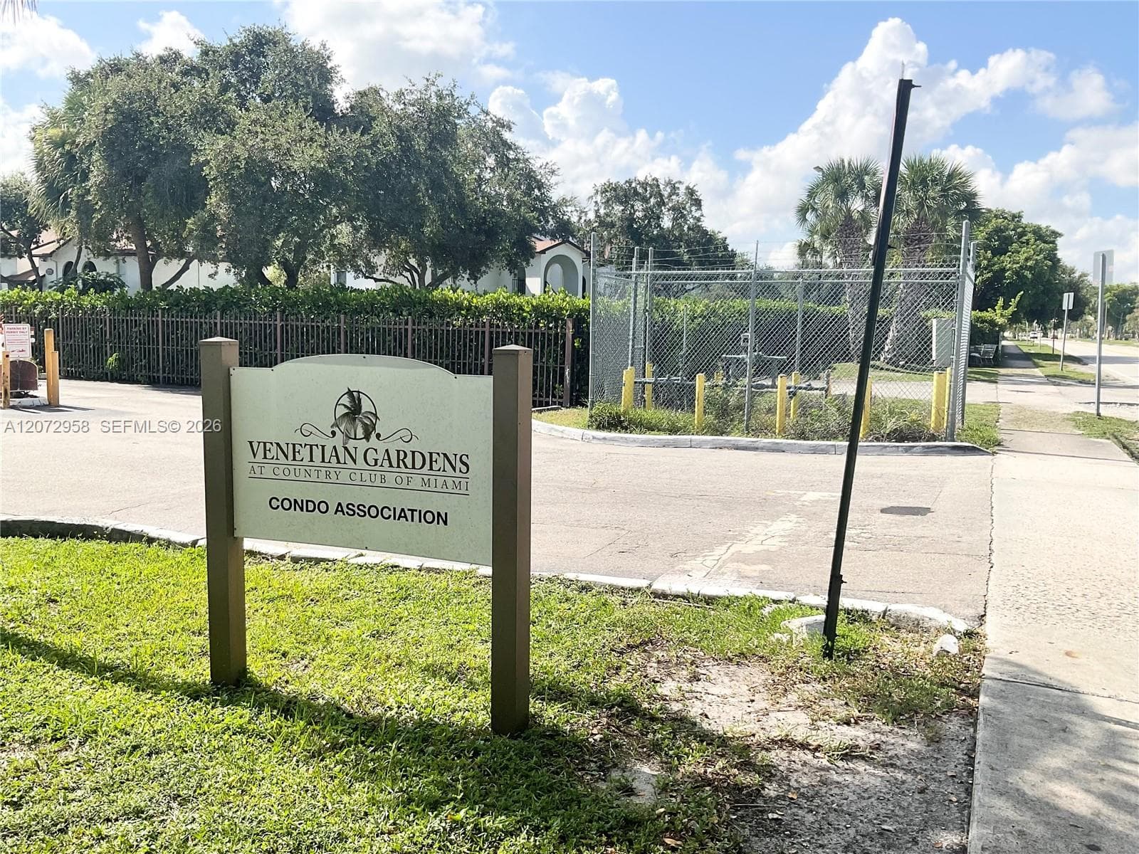 17901 NW 68th Ave # T207, Hialeah, FL 33015