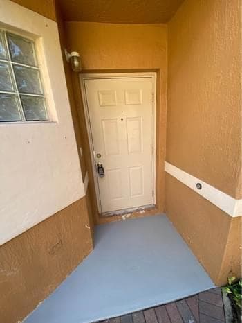 9850 NW 24TH Court, Sunrise, FL 33322 photo 2